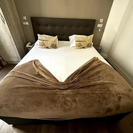 Hotel L'amiral 3*