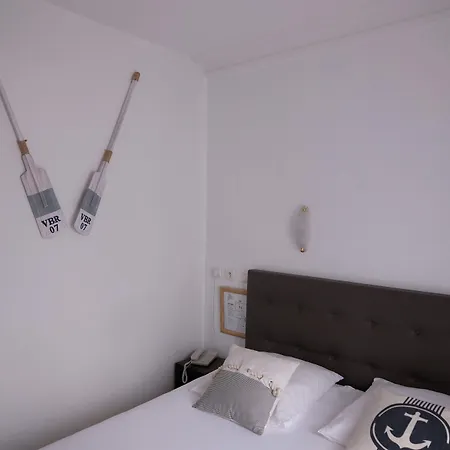 Amiral Hotel Paris