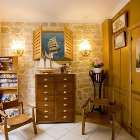 L'amiral Hotel Paryż