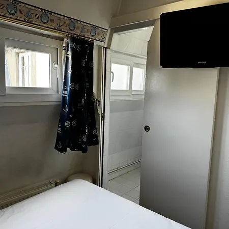 Hotel L'amiral 3*
