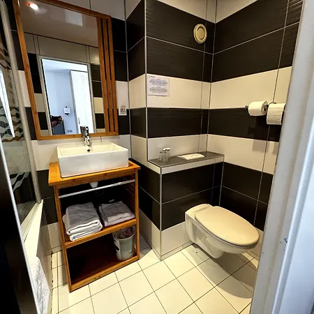 L'amiral Hotell 3*