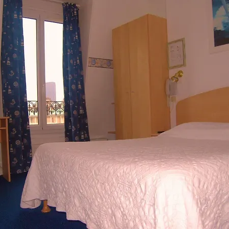 Hotell L'amiral 3*
