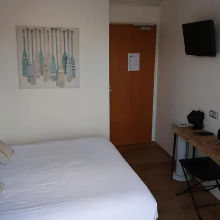 L'amiral 3* Париж